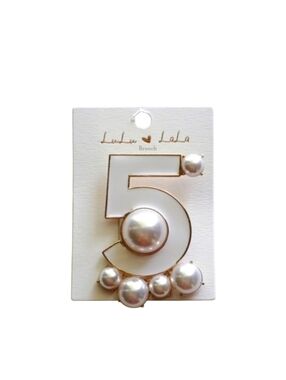 LuLu LaLa Brooch Number 5